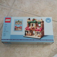 Load image into Gallery viewer, Lego 40696 Bakery Limited Edition GWP Set 376 pieces
