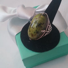 Load image into Gallery viewer, Sterling Silver Fleur de Lis + Green Serpentine Statement Ring, Size 6.75
