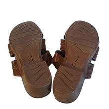 Load image into Gallery viewer, CLARKS Women's Bendables  81373 Brown Leather Strappy Sandal US Size 6M
