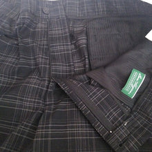 Load image into Gallery viewer, Ben Hogan Performance Plaid Golf Shorts, Black/Gray, Size 36"
