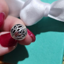 Load image into Gallery viewer, Sterling Silver Vintage Peter Stone PSCL Trinity Celtic Knot Cone Pendant
