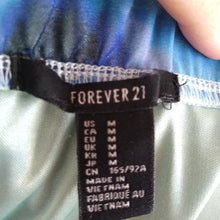 Load image into Gallery viewer, Forever 21 Medium Strapless Watercolor Dre…
