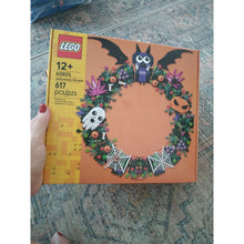 Load image into Gallery viewer, Lego 40825 Halloween Wreath Brand New Sealed Box ship worldwide in Hand
