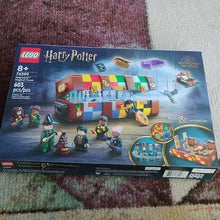 Load image into Gallery viewer, Lego Harry Potter 76399 Hogwarts Magical Trunk Building Set
