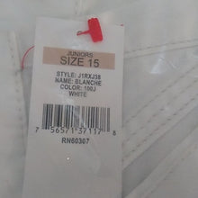 Load image into Gallery viewer, UNIONBAY Juniors' Blanche Bermuda Shorts, White, size 3
