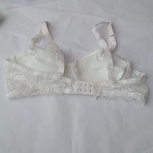 Load image into Gallery viewer, Classic White Lace Push-up Bra, XL
