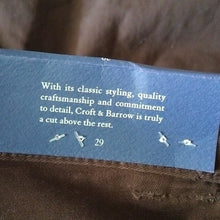 Load image into Gallery viewer, Croft &amp; Barrow Side Elastic 7&quot; Cargo Shorts, Demitasse Dark Brown, size 29
