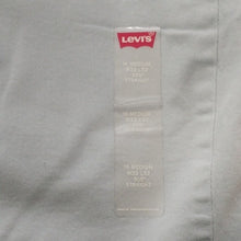 Load image into Gallery viewer, Levi's Women's 505 Straight Jeans, Cashmere Blue, Size 16 Medium 33x32
