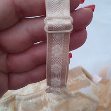 Load image into Gallery viewer, GYCL Ultrathin Underwire Push Up 3/4 Lace Bra, Peach, Size XL 40B
