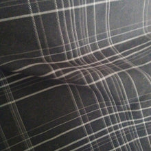 Load image into Gallery viewer, Ben Hogan Performance Plaid Golf Shorts, Black/Gray, Size 36&quot;
