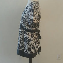 Load image into Gallery viewer, Motherhood Maternity Black +White Top, Black + Ivory, size XL
