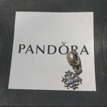 Load image into Gallery viewer, Pandora Ster Silver Mickey&#39;s Sparkling Snowflake Winter Disney Dangle 791467cfl
