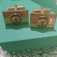 Load image into Gallery viewer, Vintage Balfour Goldtone Men's Toastmaster International Cuff Links
