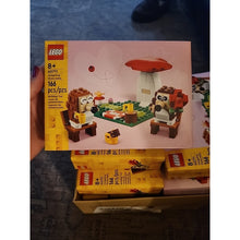 Load image into Gallery viewer, LEGO Hedgehog Picnic Date Building Toy - Animal Figures 40711
