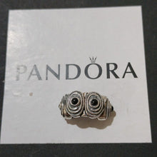 Load image into Gallery viewer, Pandora Retired Sterling Silver Hypnotize Clip with Onyx. - 790560ON
