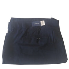 Load image into Gallery viewer, Croft &amp; Barrow Classic Fit  Flat Front 9"  Shorts, Admiral Navy, size 54
