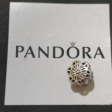 Load image into Gallery viewer, Pandora Retired Sterling Silver Floral Daisy Lace Flower Clip - 791836
