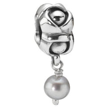Load image into Gallery viewer, Pandora Bloom Gray Pearl Dangle Ster Silver Bloom w Gray Pearl Dangle - 790497GP
