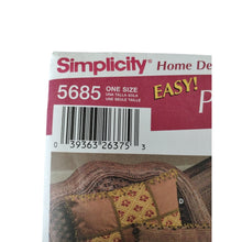 Load image into Gallery viewer, Simplicity 5685   PILLOWS Uncut Beaded Trimming pizazz English&amp;Spanish
