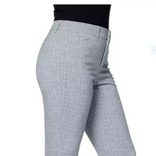 Load image into Gallery viewer, Women's Gloria Vanderbilt Haven Straight Trouser Pants, Heather Grey, Size 12
