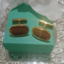 Load image into Gallery viewer, Vintage Sun Eagle Goldtone Men's Oval Cats Eye Brown Stone Cuff Links
