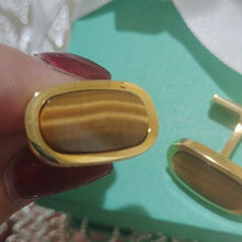 Load image into Gallery viewer, Vintage Sun Eagle Goldtone Men's Oval Cats Eye Brown Stone Cuff Links

