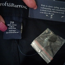 Load image into Gallery viewer, Croft &amp; Barrow Side Elastic Relaxed Fit Cargo Shorts, Admiral Navy, 29
