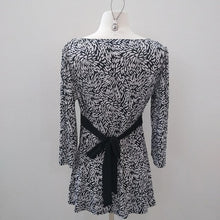 Load image into Gallery viewer, Motherhood Maternity Black + White Top Blouse,  Size Medium
