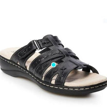 Load image into Gallery viewer, Croft &amp; Barrow Fugue Women's Sandals: Black, Size 7 Wide
