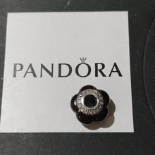 Load image into Gallery viewer, Pandora Coracao De Negro Scalloped Flower Wood + Sterling Silver Charm 790712

