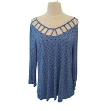 Load image into Gallery viewer, Dana Buchman Cut out Neckline L/S Blouse, Blues/White, Size Large

