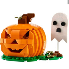 Load image into Gallery viewer, Lego Creator 40697 Halloween Pumpkin with Light Brick! 254 pc.

