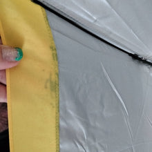 Load image into Gallery viewer, Legoland California Mini Foldable Umbrella with Dots Pattern
