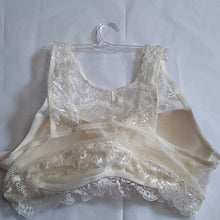 Load image into Gallery viewer, Candie&#39;s Longline Lace Push-Up Bra, Ivory, Small
