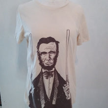 Load image into Gallery viewer, Juniors Threadless Abe Lincoln Guns Cotton Tee, Tan/Brown, Size XXL
