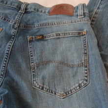 Load image into Gallery viewer, Lee Regular Fit Tapered Leg L341 Jeans, 30x32
