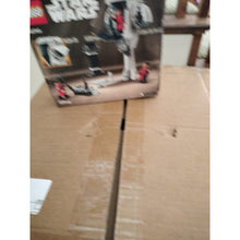 Load image into Gallery viewer, LOT LEGO GWP STAR WARS 40765 Kamini &amp; 30708  Millennium Falcon
