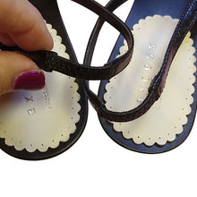 Load image into Gallery viewer, AXCESS Aries Sandals,  Black with Ivory flowers,  Size 8.5 M
