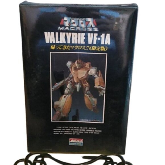 ARII Macross Battroid Valkyrie VF-1A model