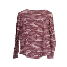 Load image into Gallery viewer, PINK Victoria's Secret Long Sleeved Camo Waffle Thermal Top Shirt, Size Medi…
