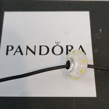 Load image into Gallery viewer, Pandora Field of Daisies Murano Glass Charm 925 ALE 791623
