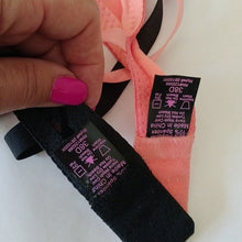 Load image into Gallery viewer, Icy Hot Lingerie Underwire Bras, Set of 2, Black + Peach, 40D
