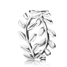 Load image into Gallery viewer, Pandora Sterling Silver Laurel Wreath Statement Ring - 190922
