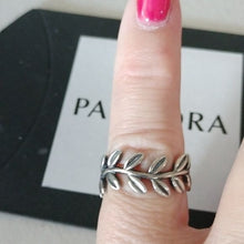 Load image into Gallery viewer, Pandora Sterling Silver Laurel Wreath Statement Ring - 190922
