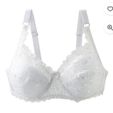 Load image into Gallery viewer, Classic White Lace Push-up Bra, Medium 36B
