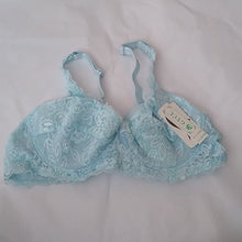 Load image into Gallery viewer, Baby Blue Lace Push-up Bra, XL
