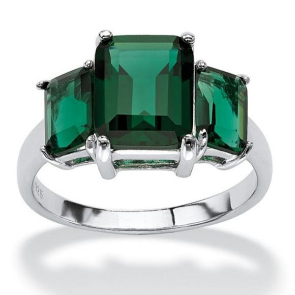 Sterling Silver 925 Emerald Cut CZ, size 5