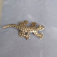 Load image into Gallery viewer, Vintage Sterling Silver Dot Lizard Gecko Brooch
