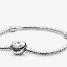 Load image into Gallery viewer, Pandora Moments Heart Clasp Bracelet 7.9&quot; ALE 925 Sterling Silver
